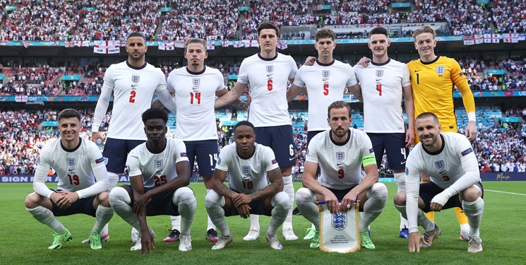 انگلیس با چه پیراهنی به مصاف ایران در جام جهانی می‌رود؟ + تصاویر