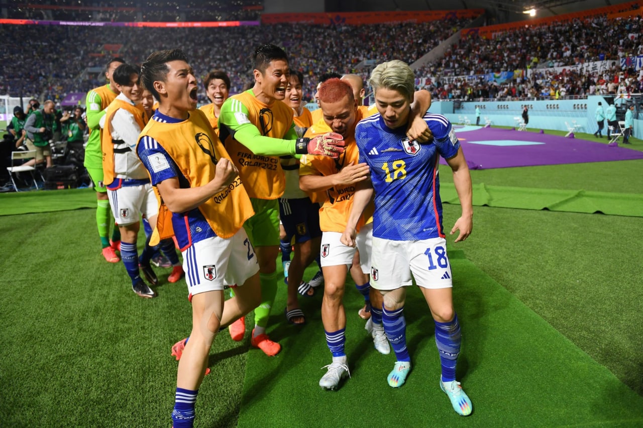 بازی ژاپن و آلمان در جام جهانی با الگوی کارتون فوتبالیست ها