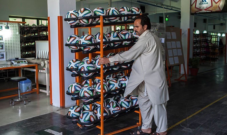 توپ های جام جهانی در پاکستان متولد می شوند