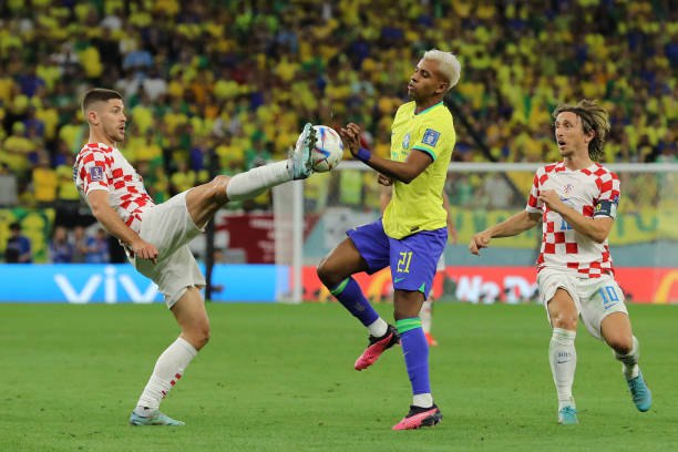 آمار تیم ملی فوتبال برزیل درمقابل تیم ملی فوتبال کرواسی در یک چهارم نهایی