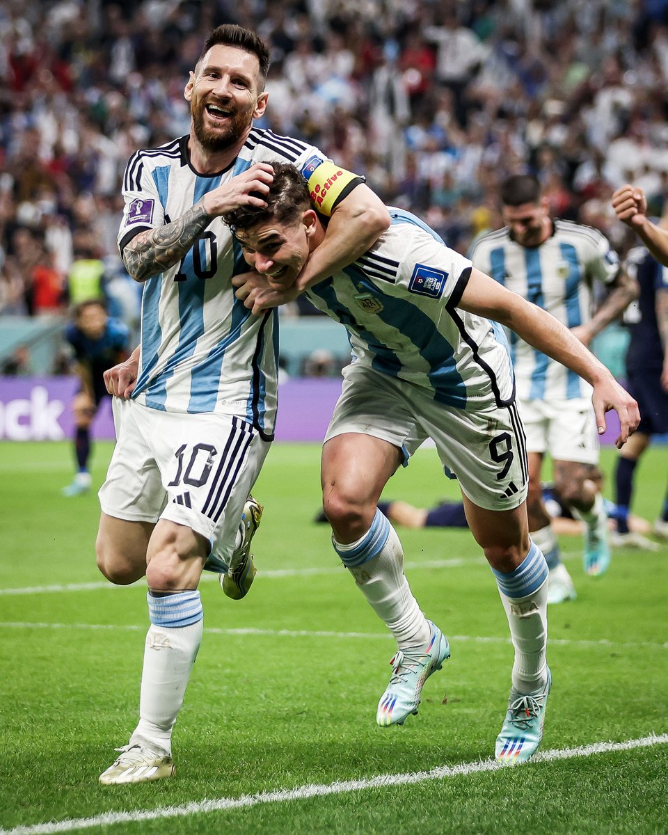 گزارش زنده بازی آرژانتین 3 کرواسی 0