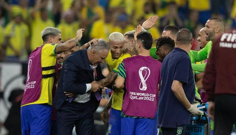 رقص تیته سرمربی تیم ملی فوتبال برزیل جام جهانی ۲۰۲۲