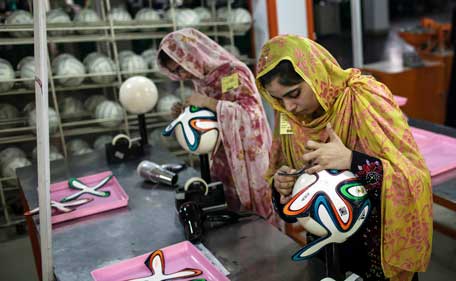 توپ های جام جهانی در پاکستان متولد می شوند