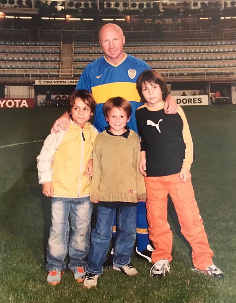 از مارادونا تا مسی؛ خانواده فوتبالی مک آلیستر