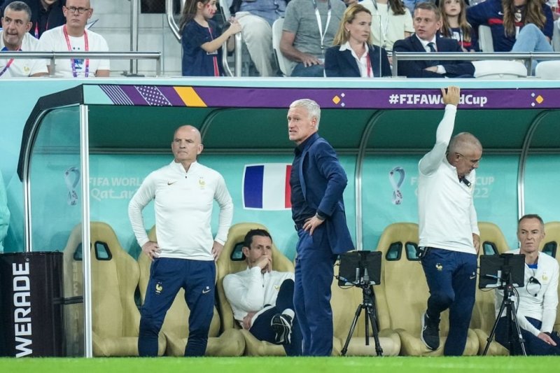 ترکیب تیم ملی فرانسه درمقابل تیم ملی انگلیس 3 روز زودتر از موعد!