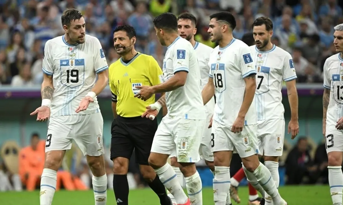نقش یک ایرانی در حذف اروگوئه از جام جهانی!
