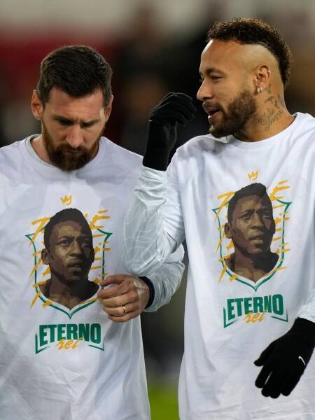 ادای احترام مسی و نیمار به اسطوره فوتبال برزیل + عکس
