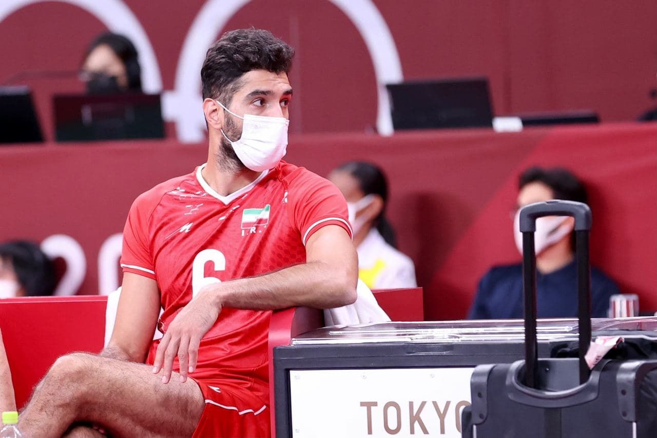 تلاش فدراسیون والیبال برای حل ممنوع الخروجی محمد موسوی