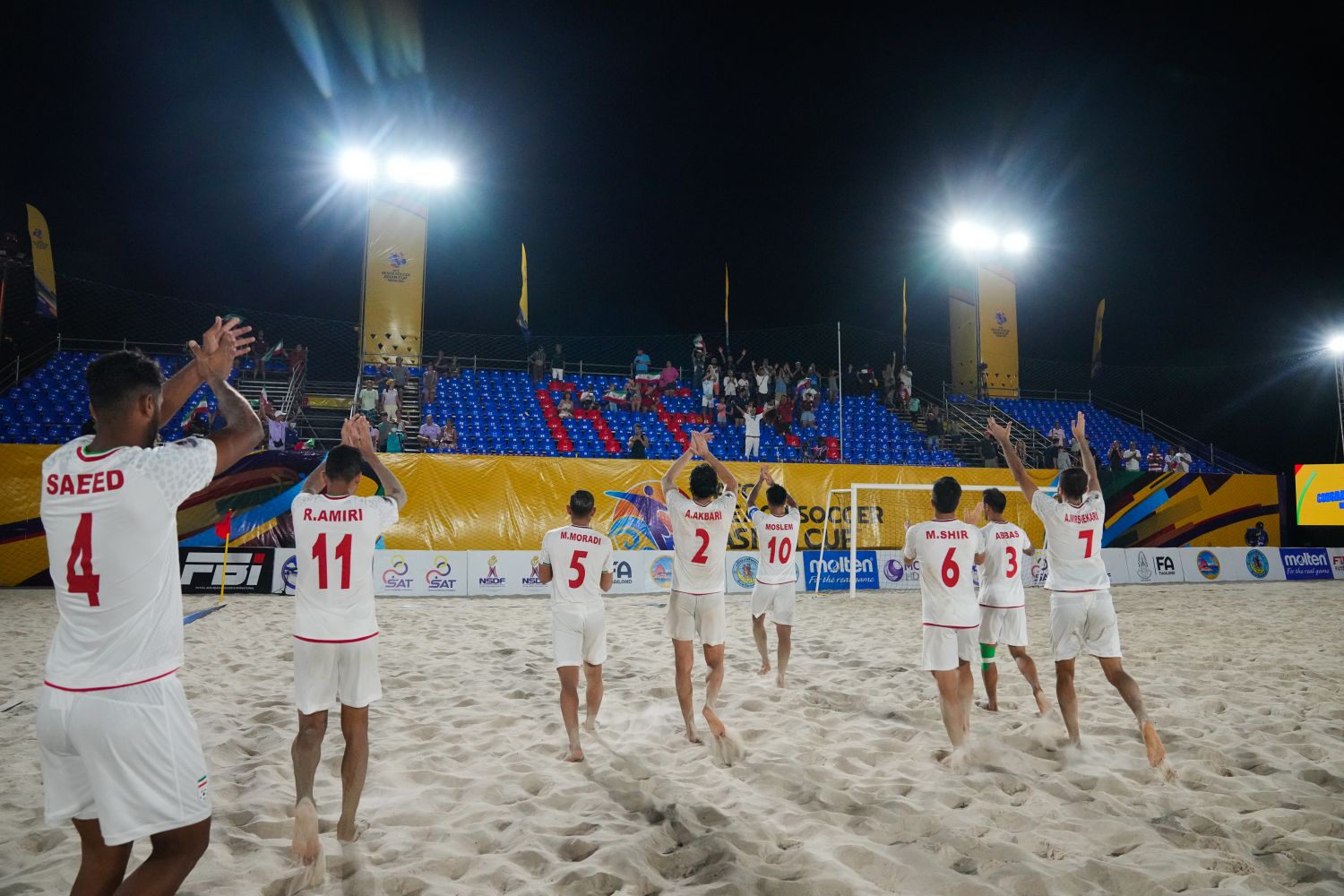 گزارش بازی فوتبال ساحلی ایران مقابل عمان / جدال با ژاپن برای قهرمانی