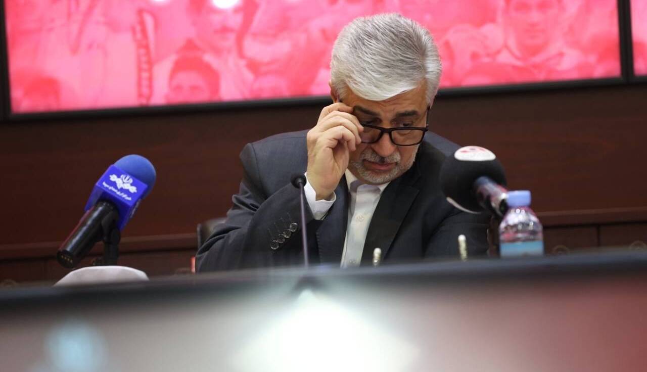درخواست وزیر از خصوصی سازی: تا پایان خرداد صبر کنید