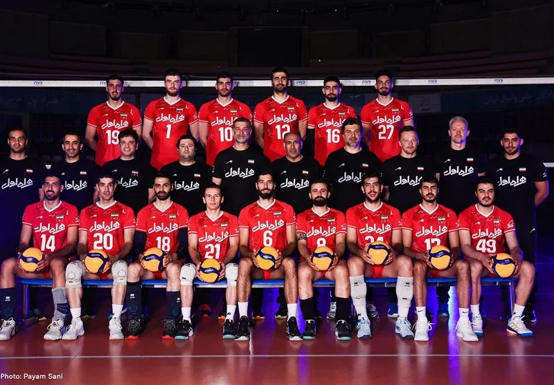 تیم ملی والیبال ایران به ژاپن رسید