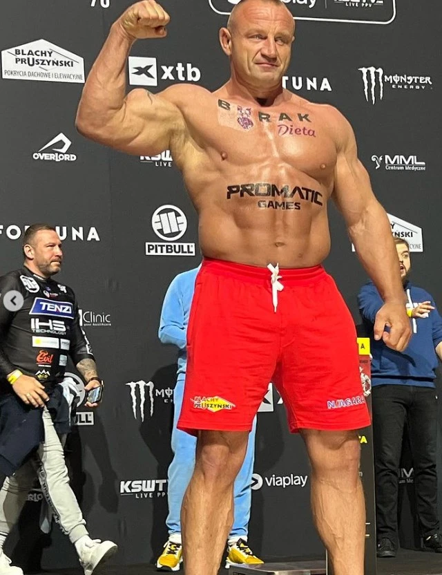 رژیم غذایی جنون آمیز ماریوش پودزیانوفسکی پس از ورود به MMA برای حفظ عضلاتش!