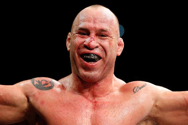 یک مبارز MMA برابر یک بدنساز برزیلی؛ مبارزه‌های عجیب بوکس ادامه دارد!