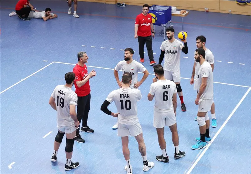محتشمیان : تیم ملی والیبال ایران زمان زیادی برای برطرف کردن مشکلاتش ندارد